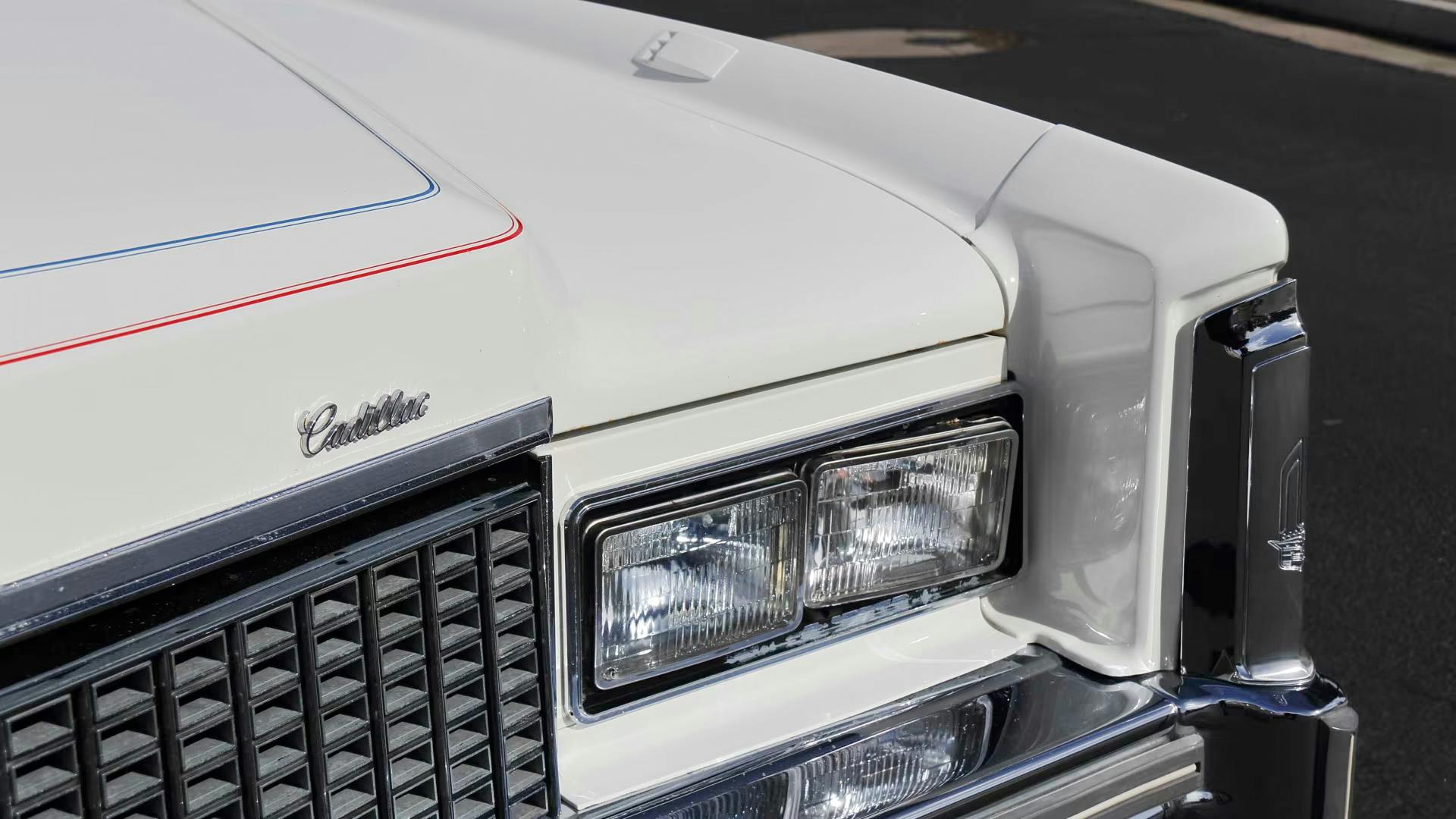 1976-Cadillac-Eldorado-Bicentennial-Edition-pinstripe-edit