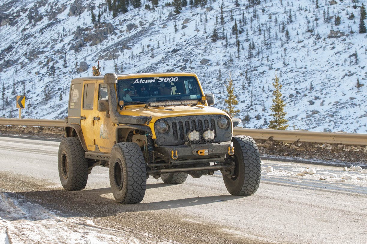jeep front three-quarter alcan 5000 winter rally