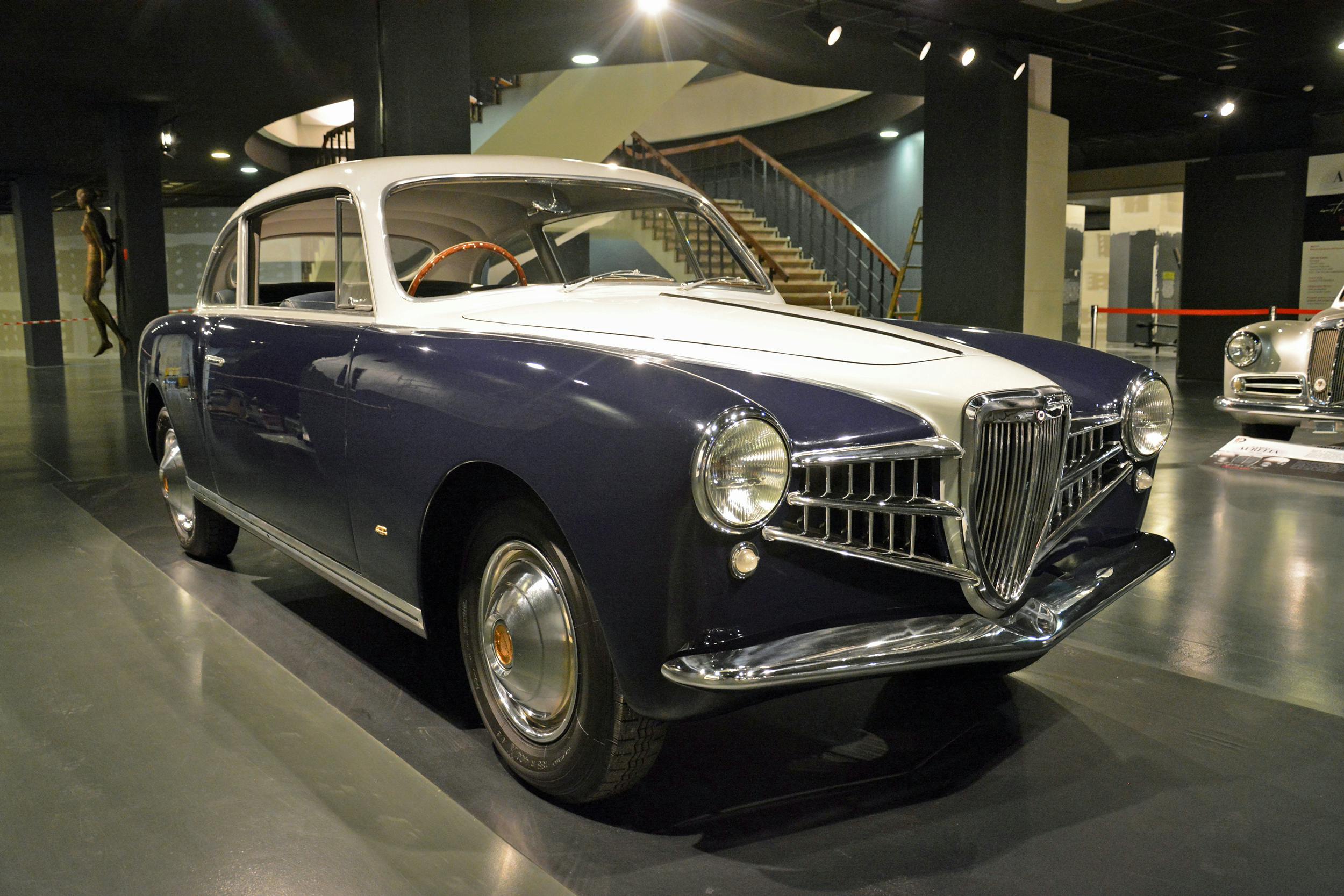 1952 lancia aurelia coupe balbo front three-quarter
