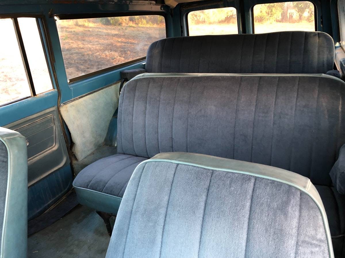 1972 GMC C2500 Vista Roof Suburban Interior Seats