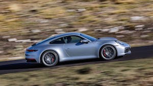 2020 porsche 911 992 side motion