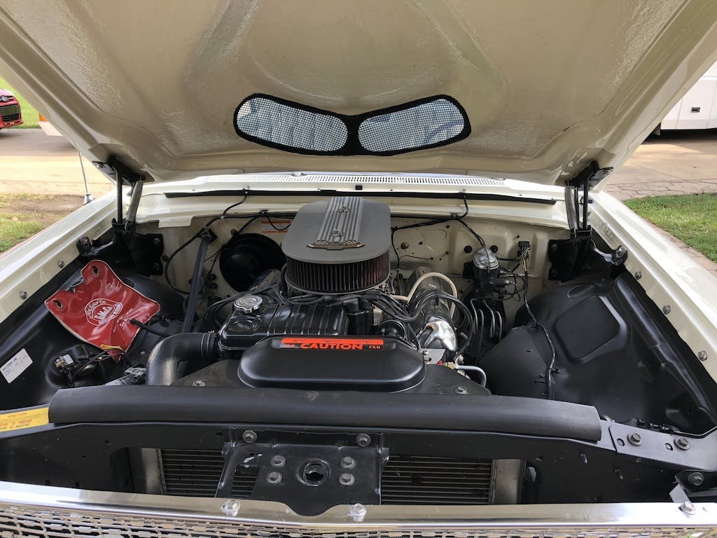 Ford Galaxie 500XL Engine Front