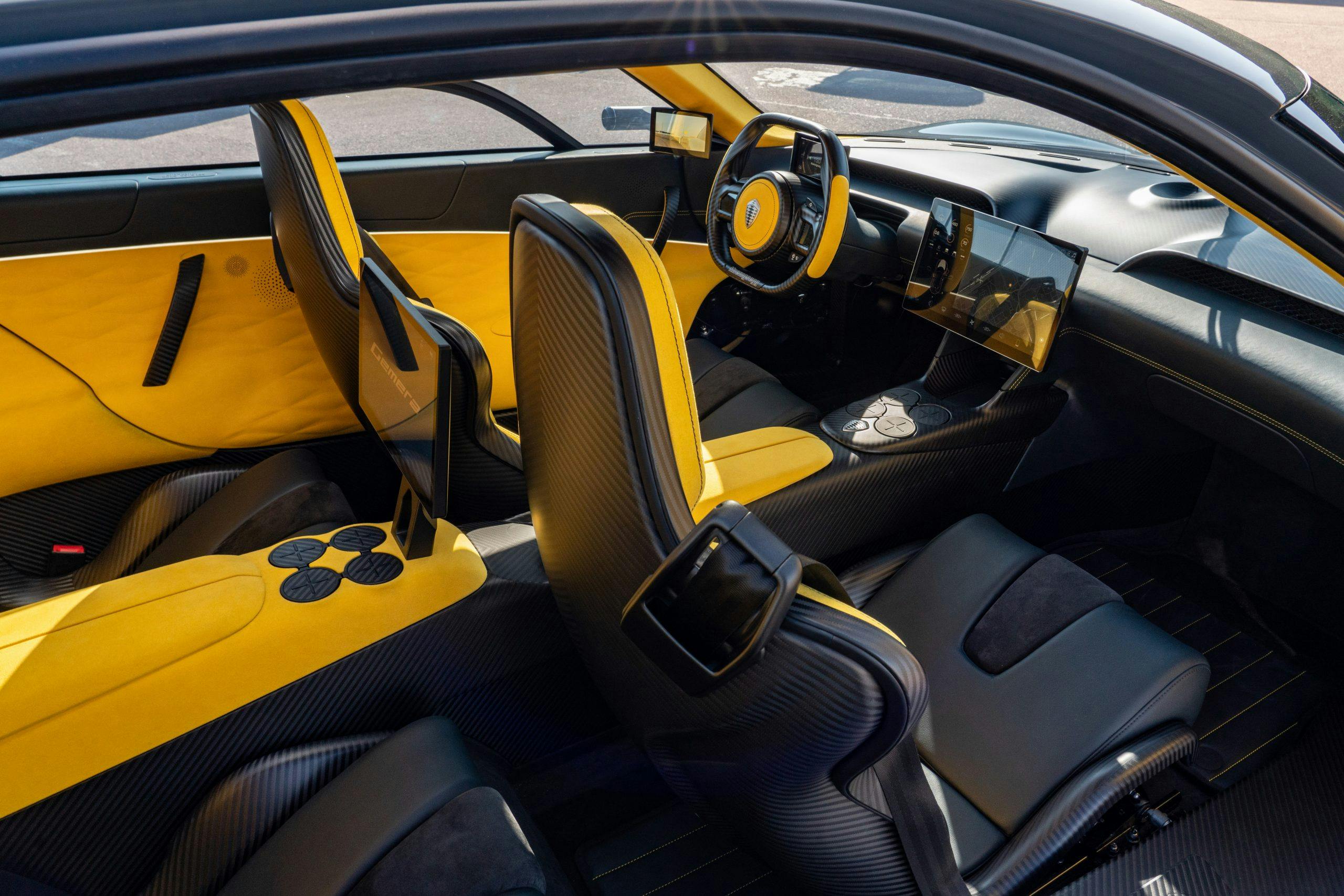 Koenigsegg Gemera interior carbon fiber