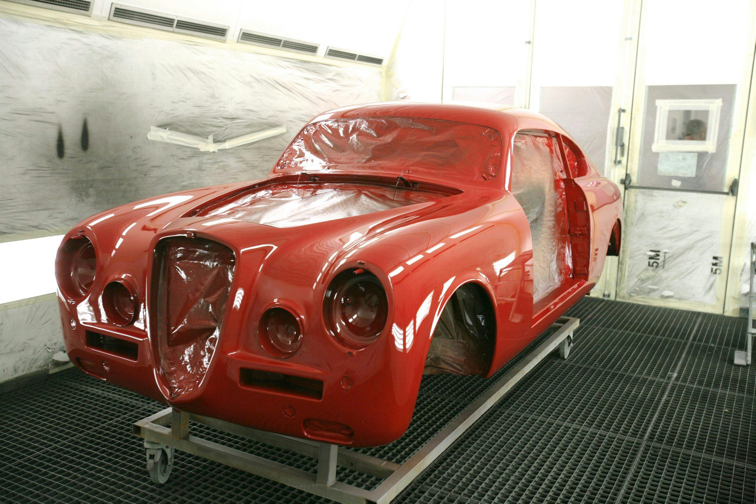 Lancia Aurelia Bracco paint shop restoration