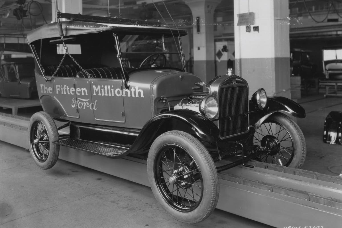 1927 Model T Touring 15 millionth assembly line