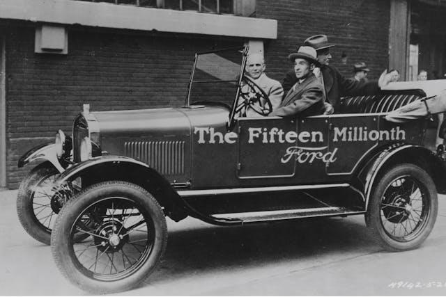1927 Ford Model T Touring 15 millionth