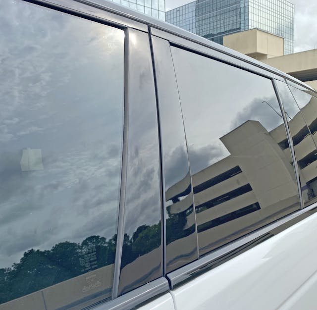 Range Rover Autobiography side window