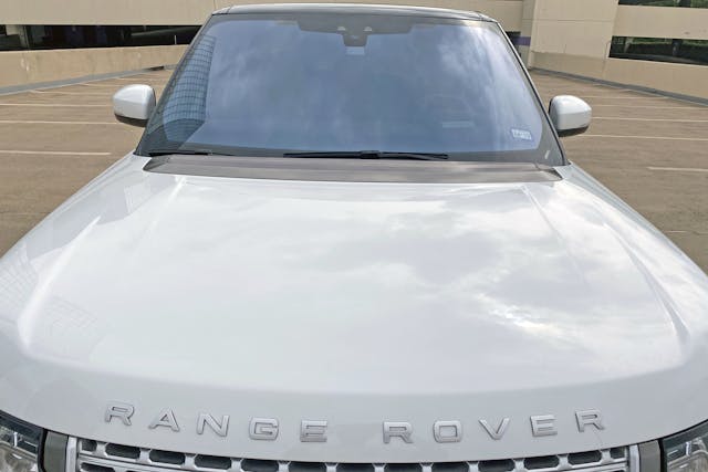Range Rover Autobiography straight on hood