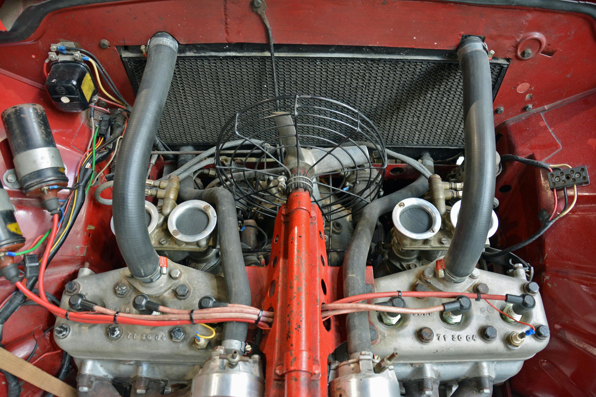 saab museum 93 engine top view