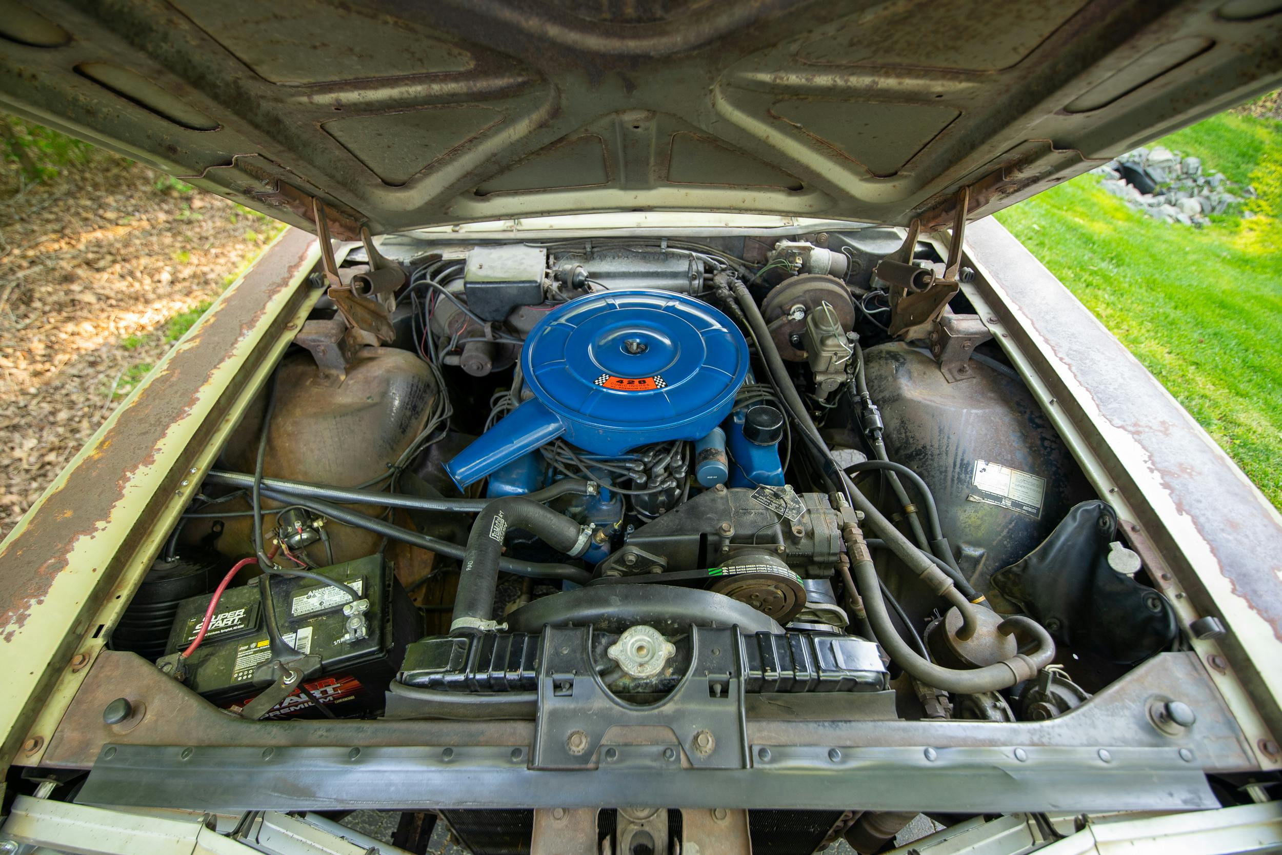 Ford Country Squire Wagon 428 Engine Bay