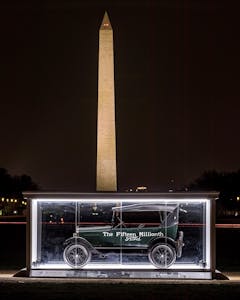Ford Model T - HVA in front of Washington Monument