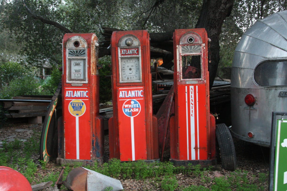 vintage atlantic gas pumps