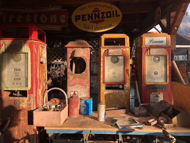 vintage pennzoil pumps and signs