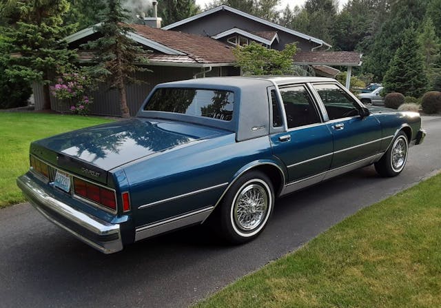 1990 Chevrolet Caprice Classic Brougham LS blue 3