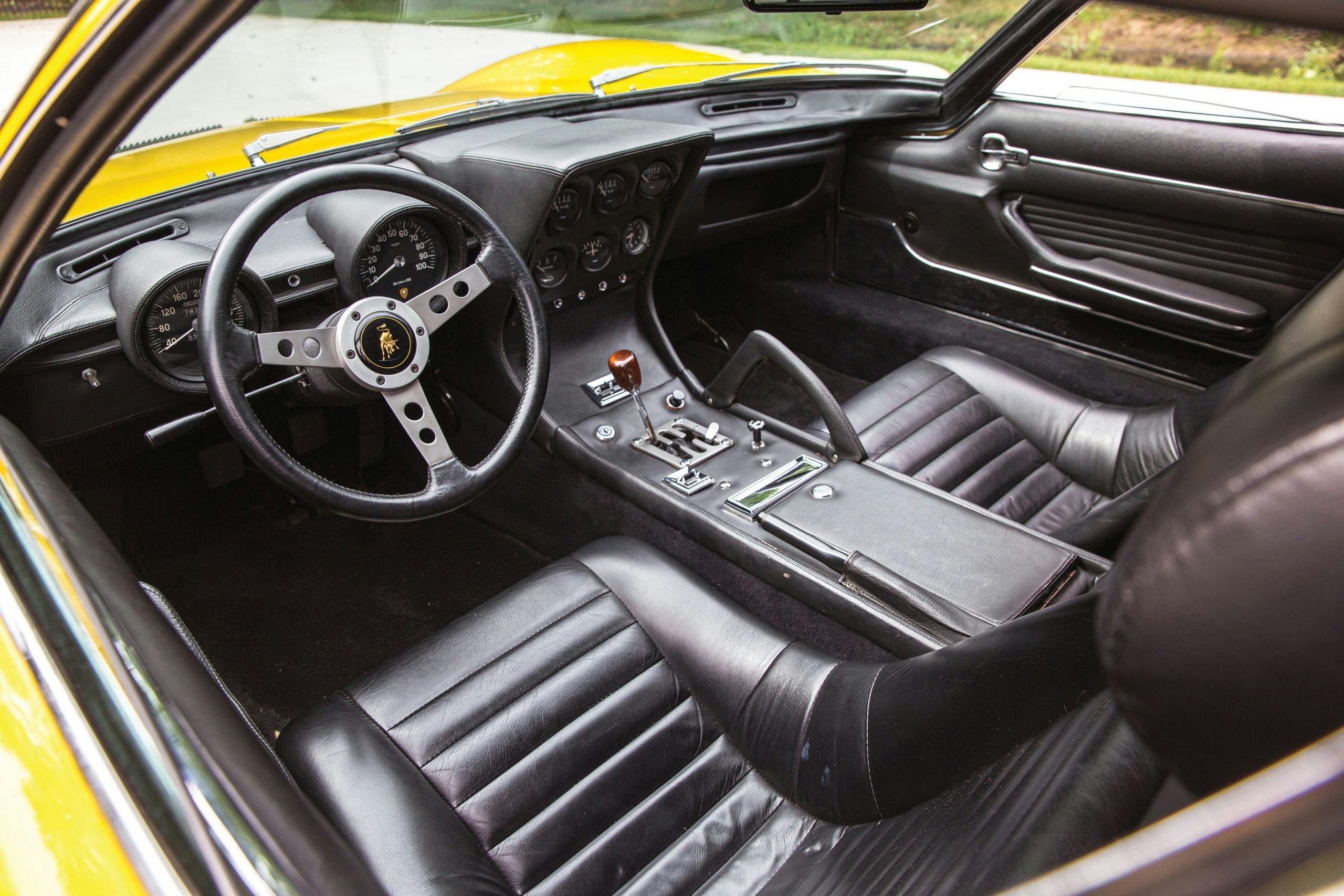 1969 Lamborghini Miura P400 S by Bertone interior