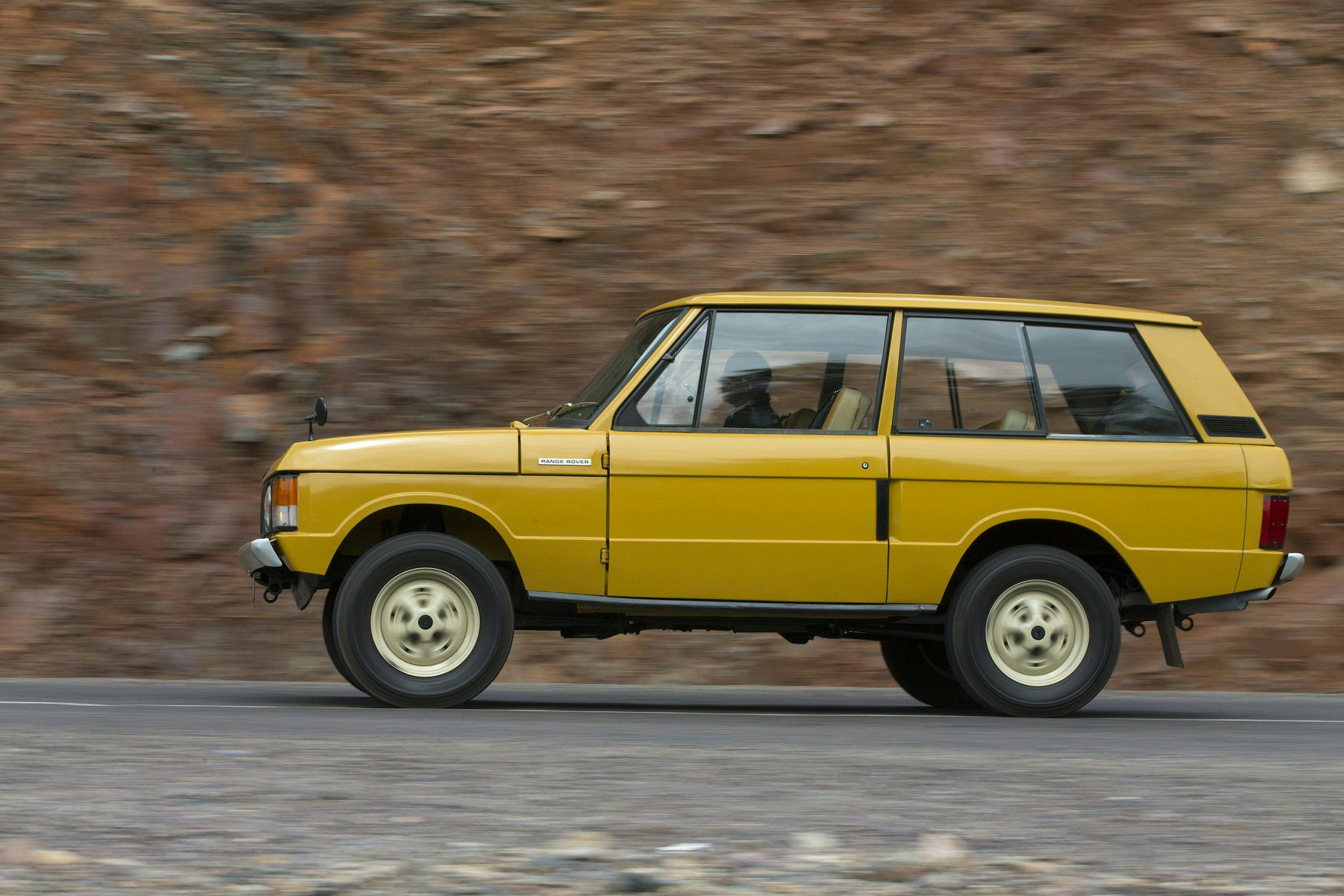 1970 Range Rover Side Profile Road Action