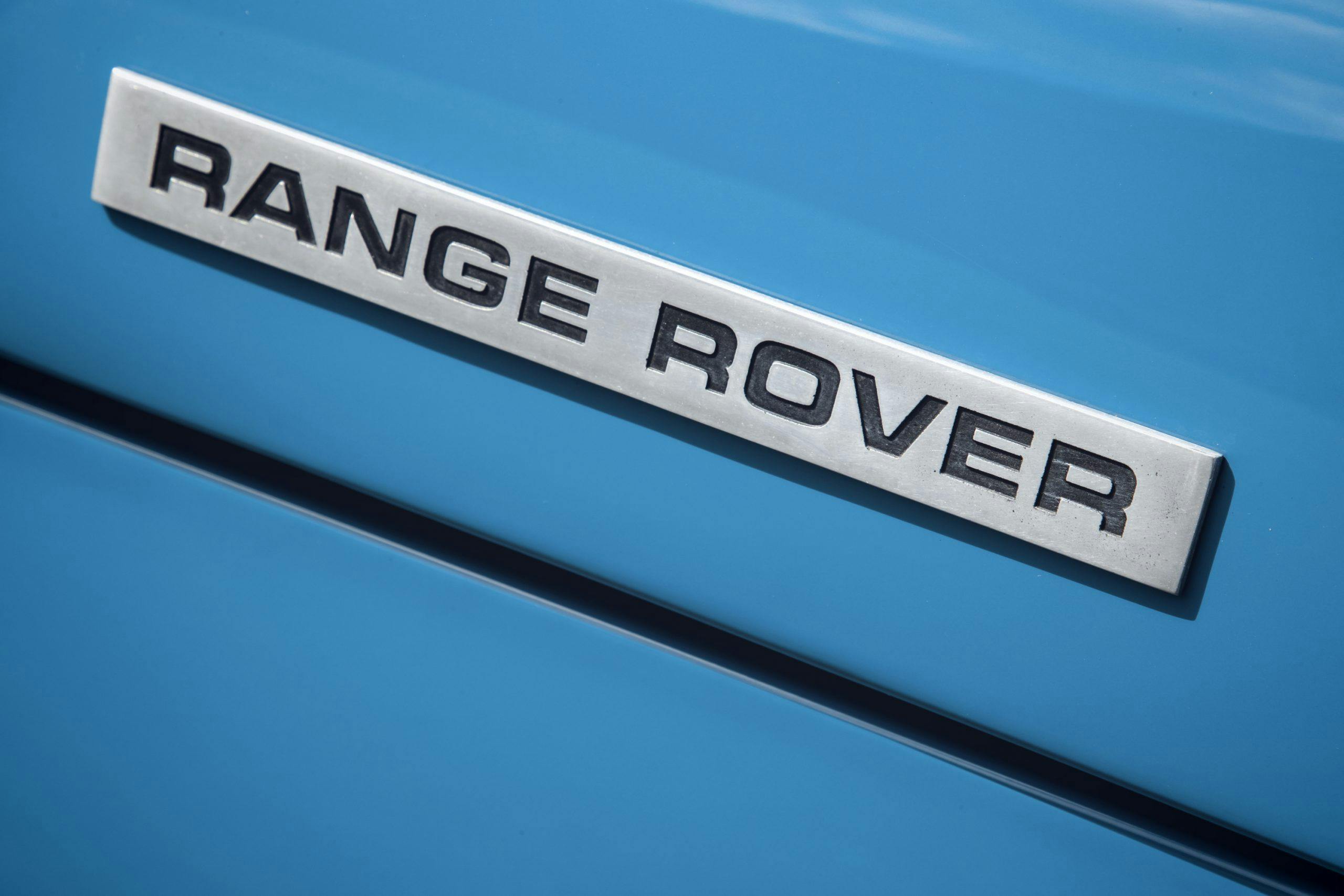 1970 Range Rover Badge