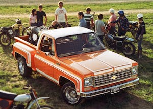 1976 Chevrolet C/10 Stepside Pickup Front Three-Quarter