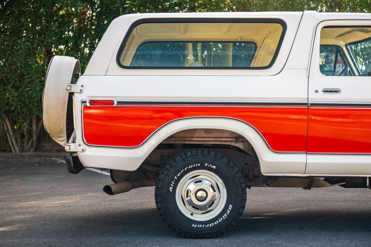 1979 Ford Bronco Custom Back Half Side View