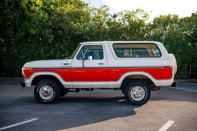 1979 Ford Bronco Custom Side Profile