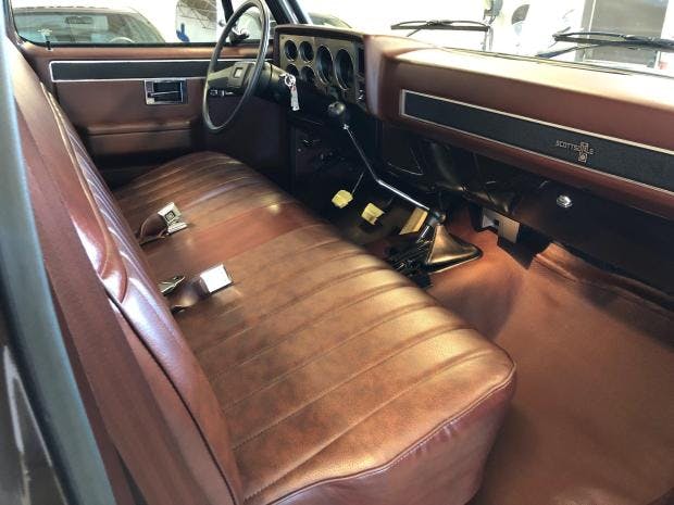 1985 Chevrolet K20 Scottsdale Bring a Trailer interior