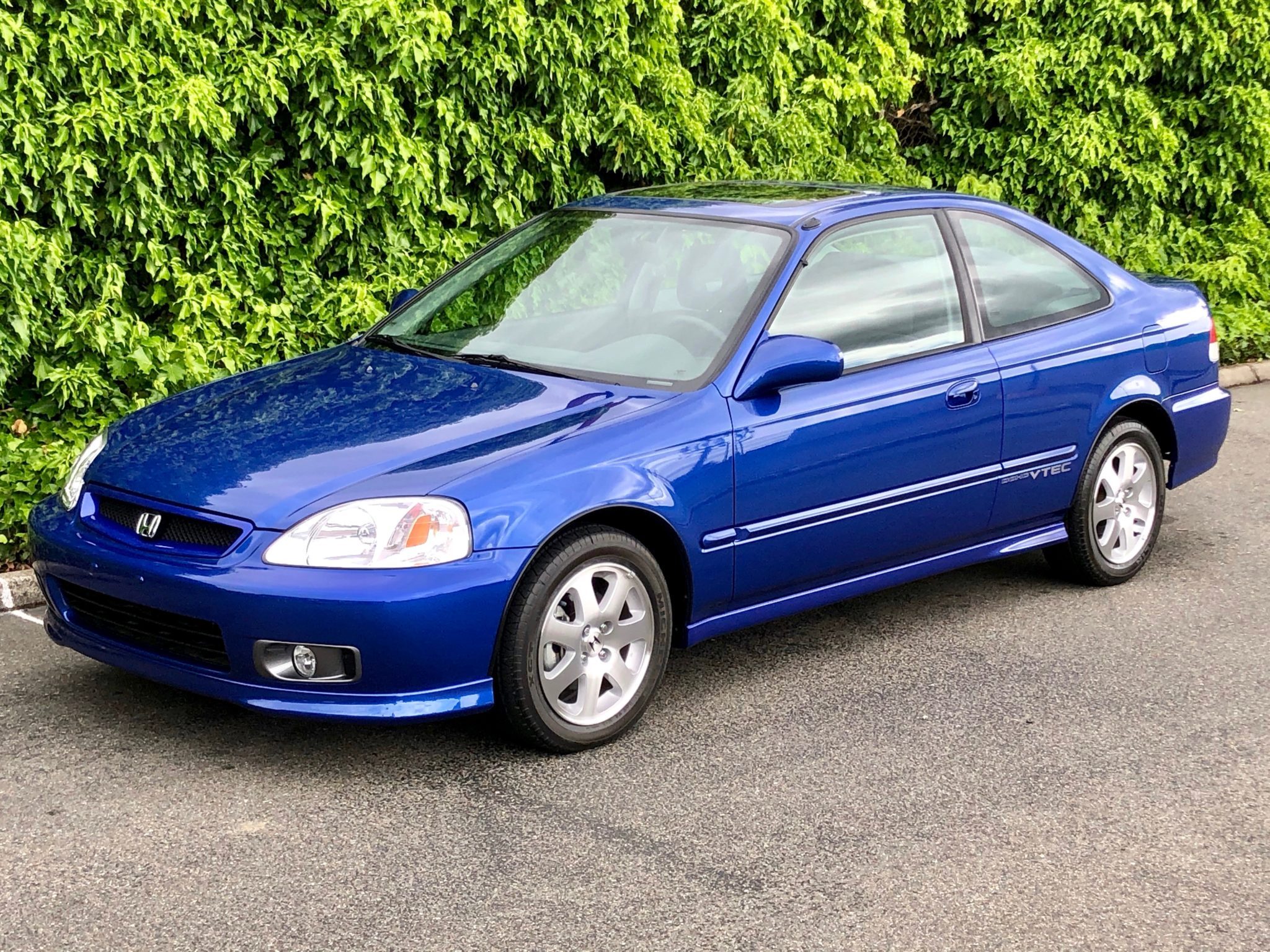 This 2000 Honda Civic Si just sold for an absurd 52 500 Hagerty