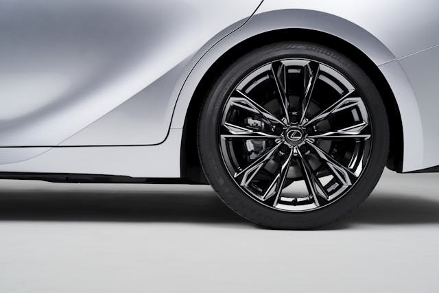 2021 Lexus IS 350 F Sport rear wheel