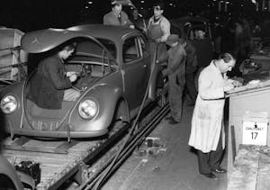 British take over Volkswagen 1945 - Mass production