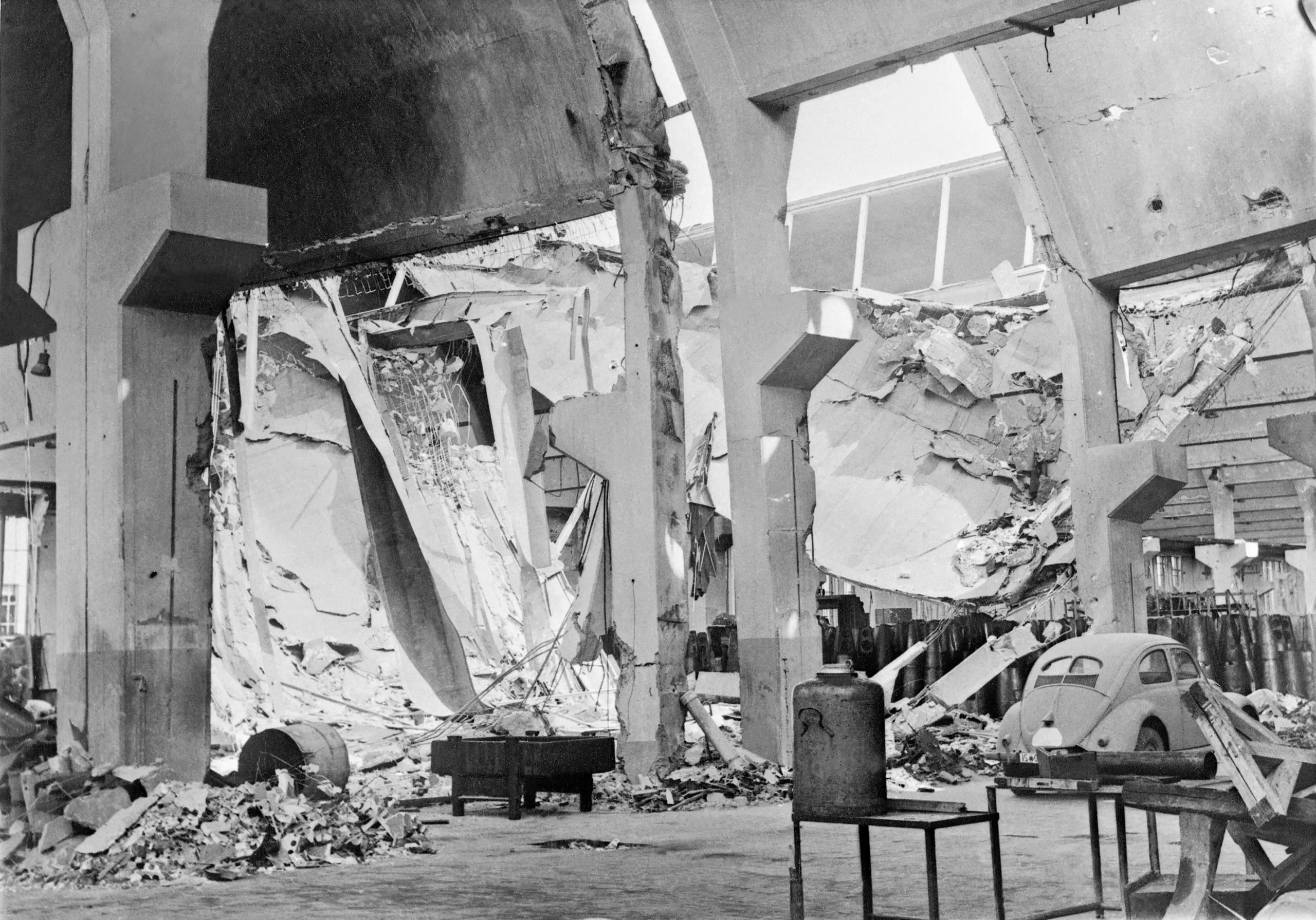 British take over Volkswagen 1945 - Destroyed by war