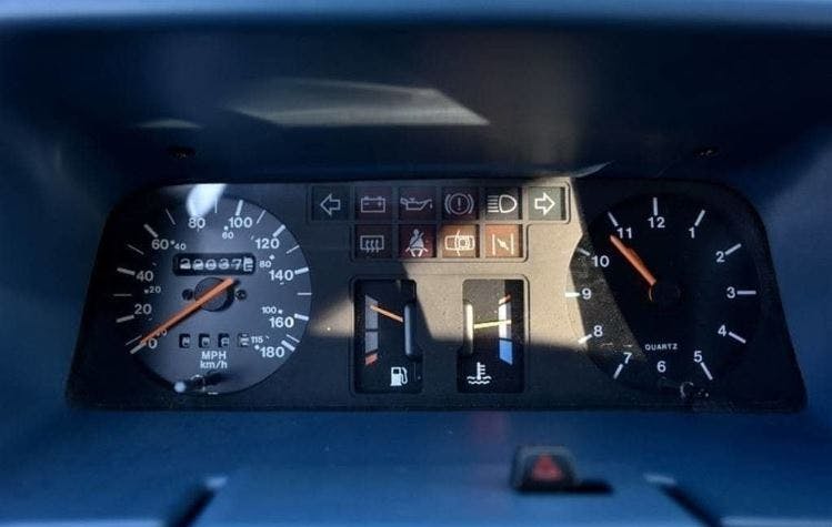 Brossard - 1986 Hyundai Pony - Closeup gauges