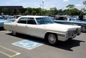 1965 cadillac fleetwood brougham