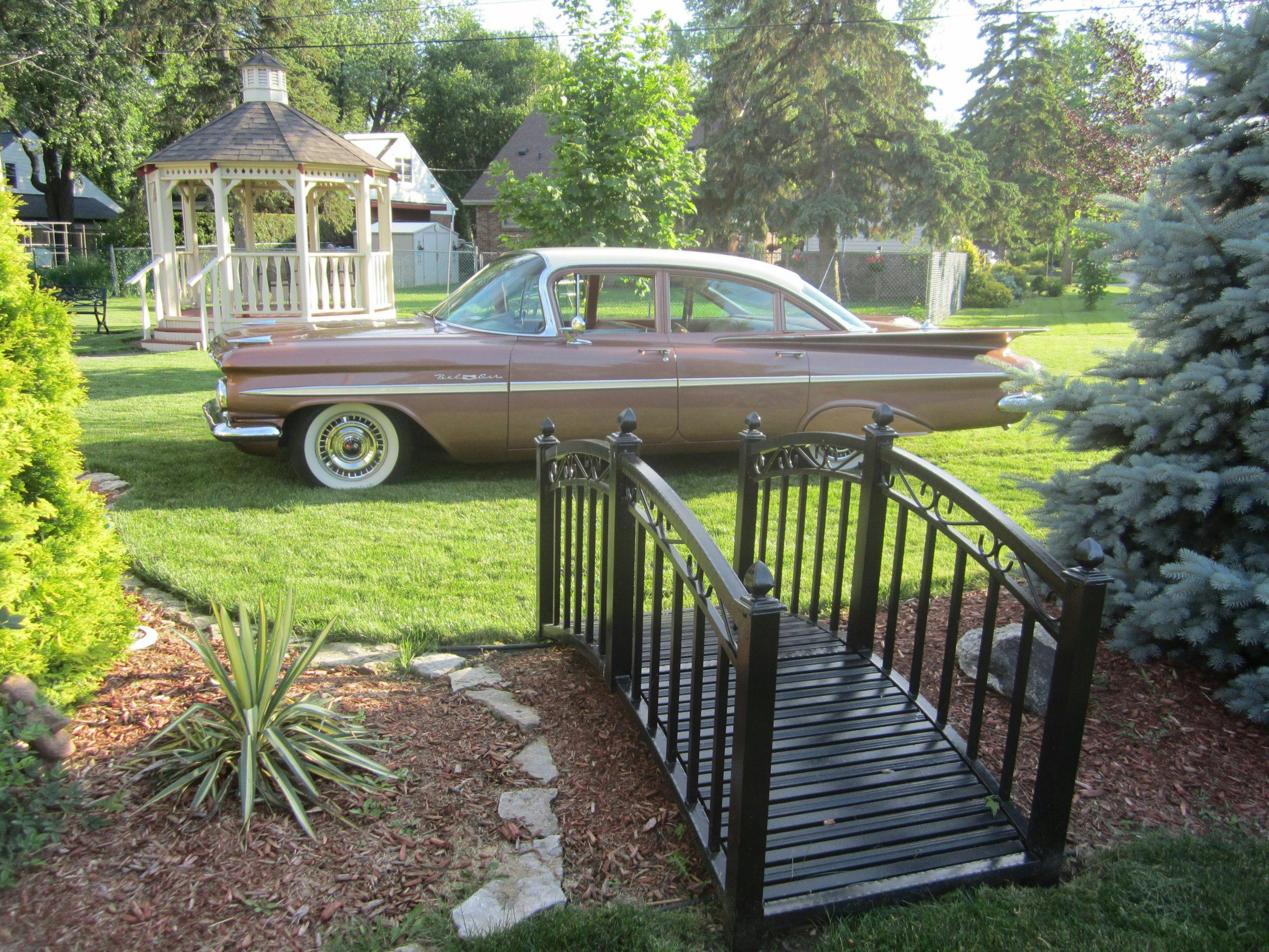 1959 Chevrolet Bel Air profile back yard