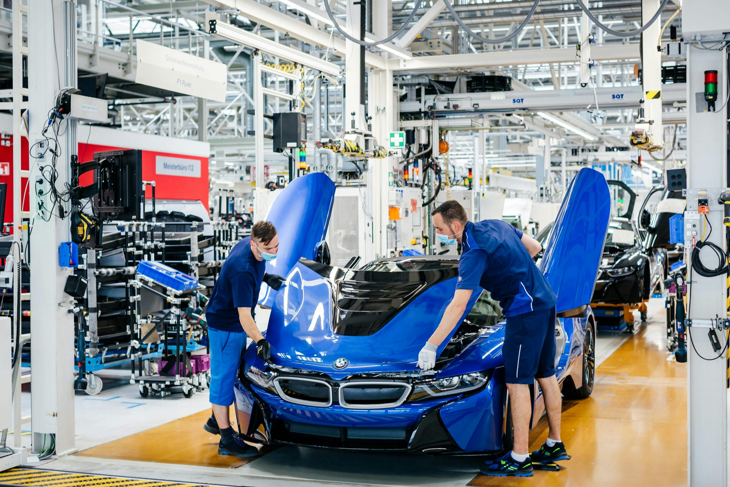 BMW i8 final 18 -factory 9
