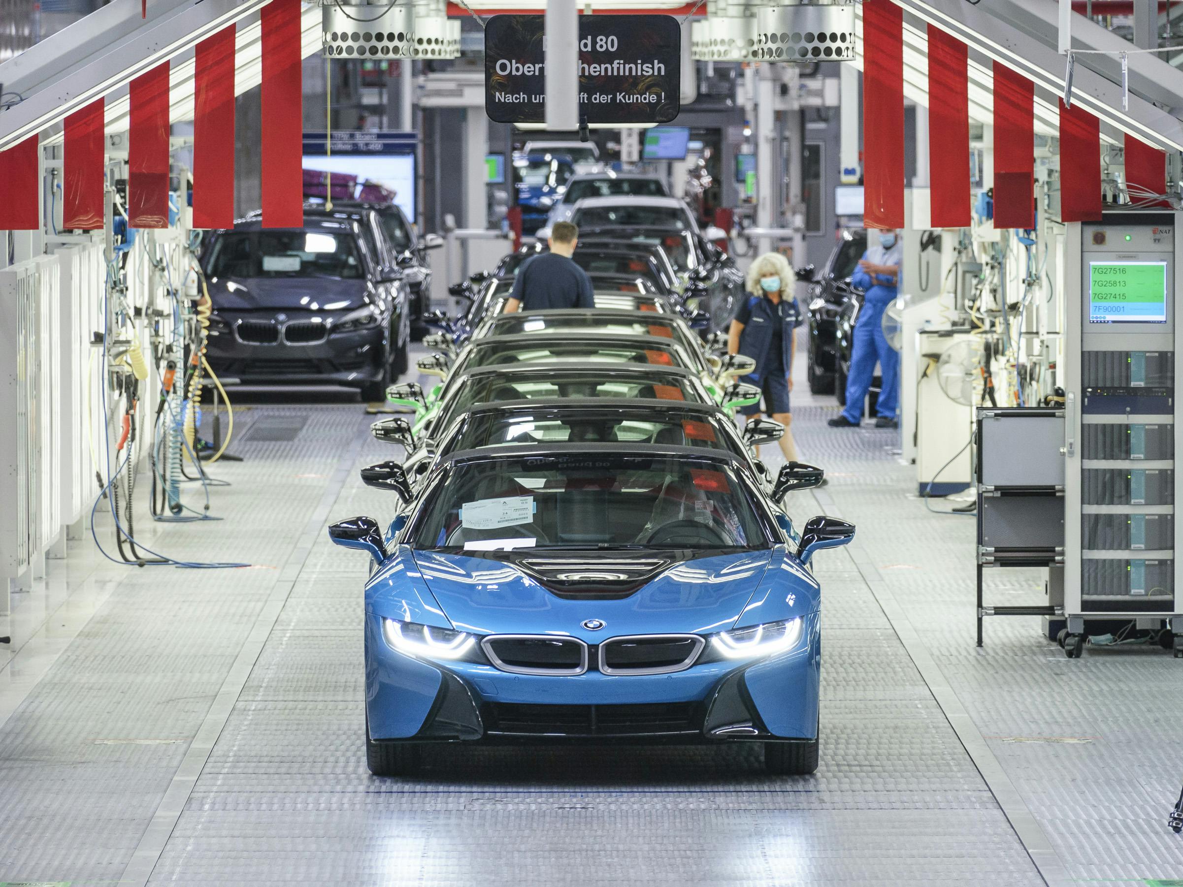 BMW i8 final 18 -factory 3