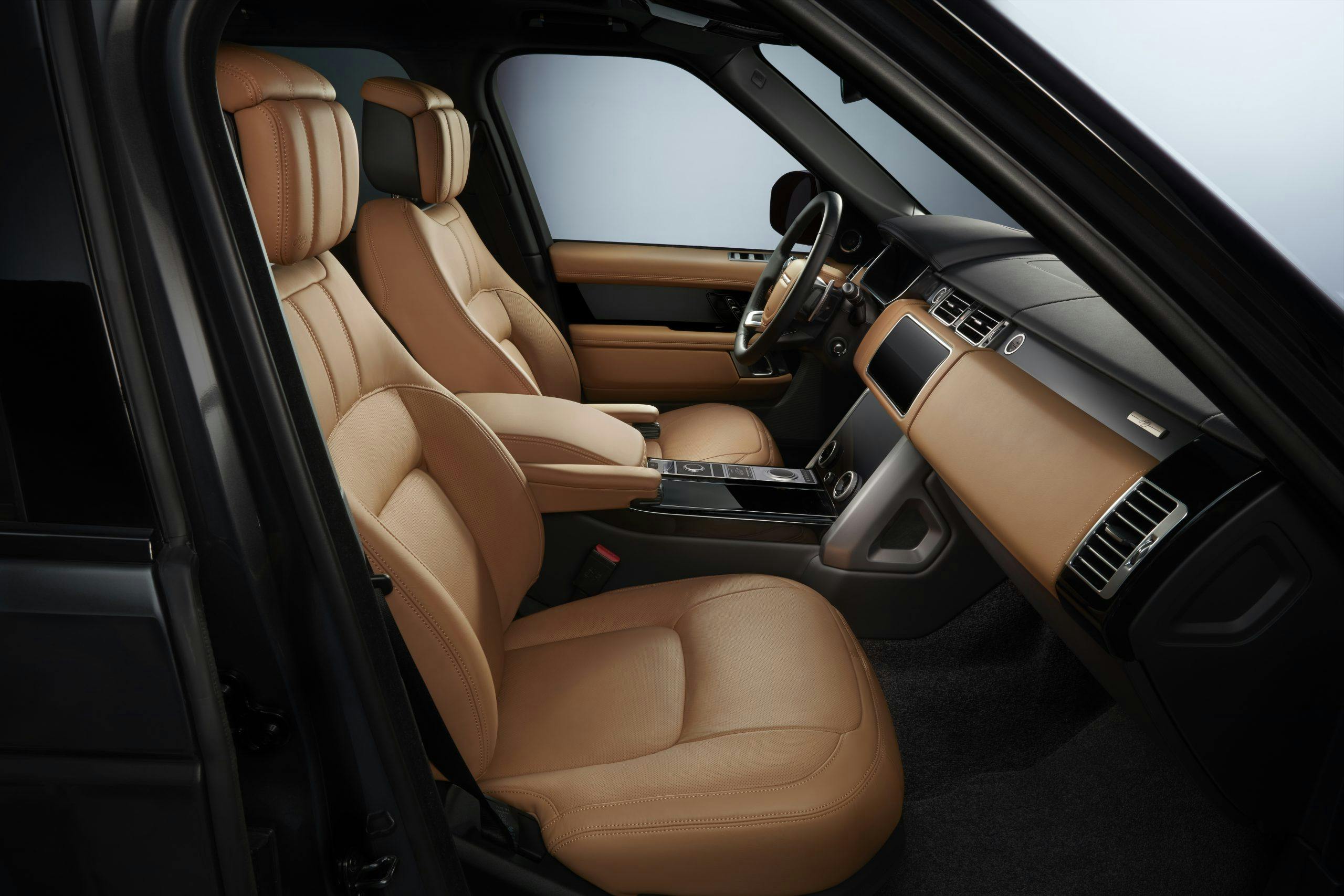 2021 Range Rover Interior Front