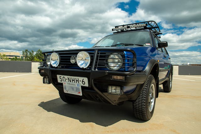 Volkswagen Golf Country front three quarter low angle