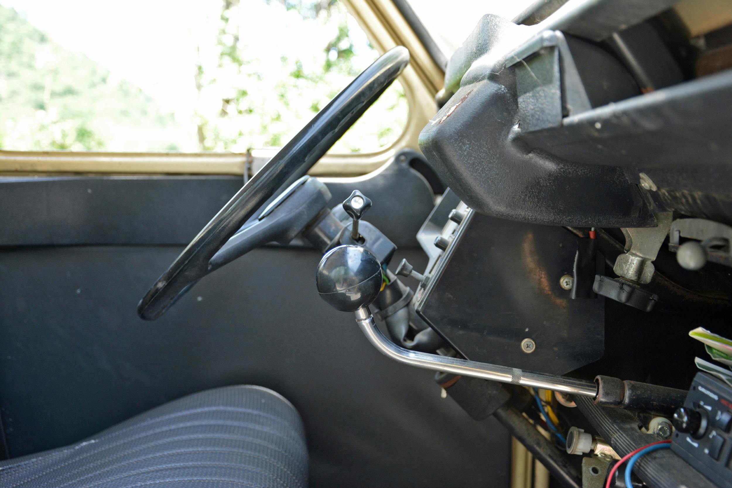 1978 Citroen 2cv Front dash shifter