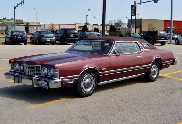1974 Ford Thunderbird 8