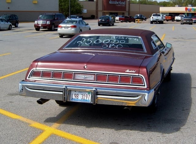 1974 Ford Thunderbird 5