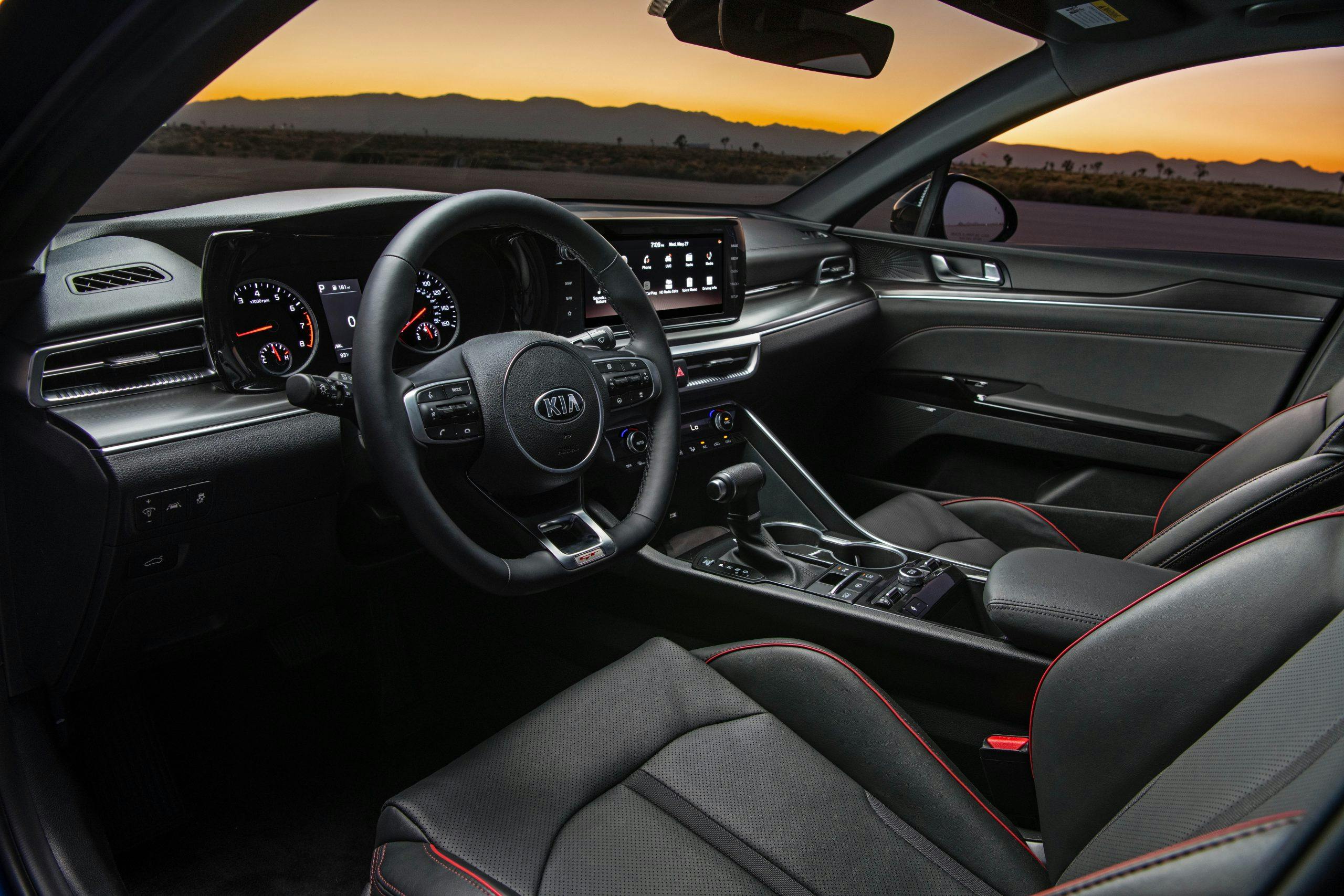2021 K5 GT interior