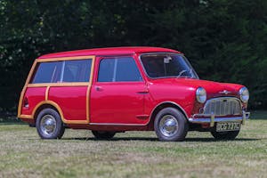 Red Morris Mini Traveller De Luxe Front Three-Quarter