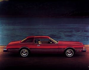 1976 Thunderbird brochure picture