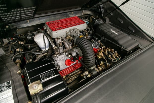 1989 Ferrari 328 GTS - engine