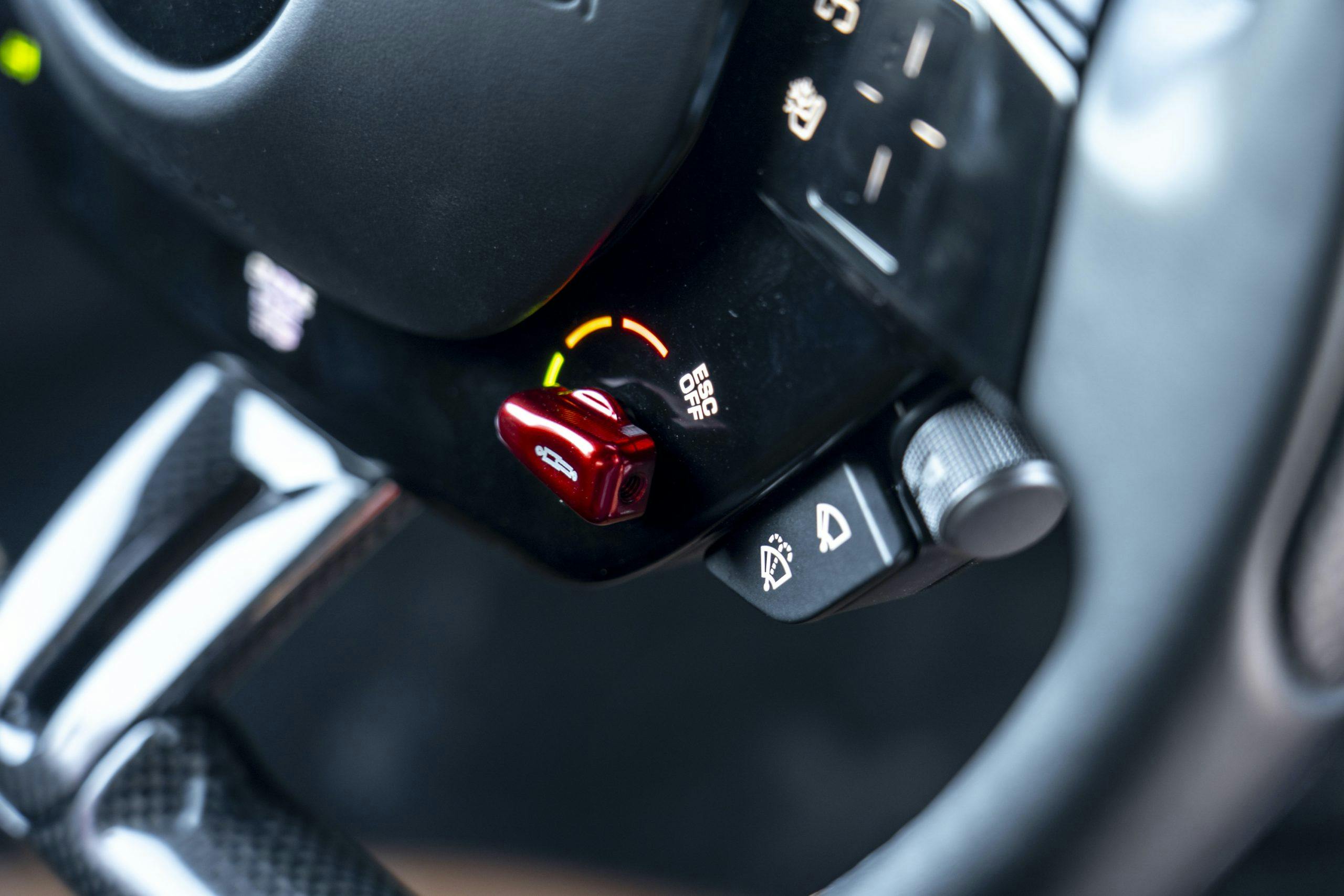 SF90 Stradale steering wheel controls