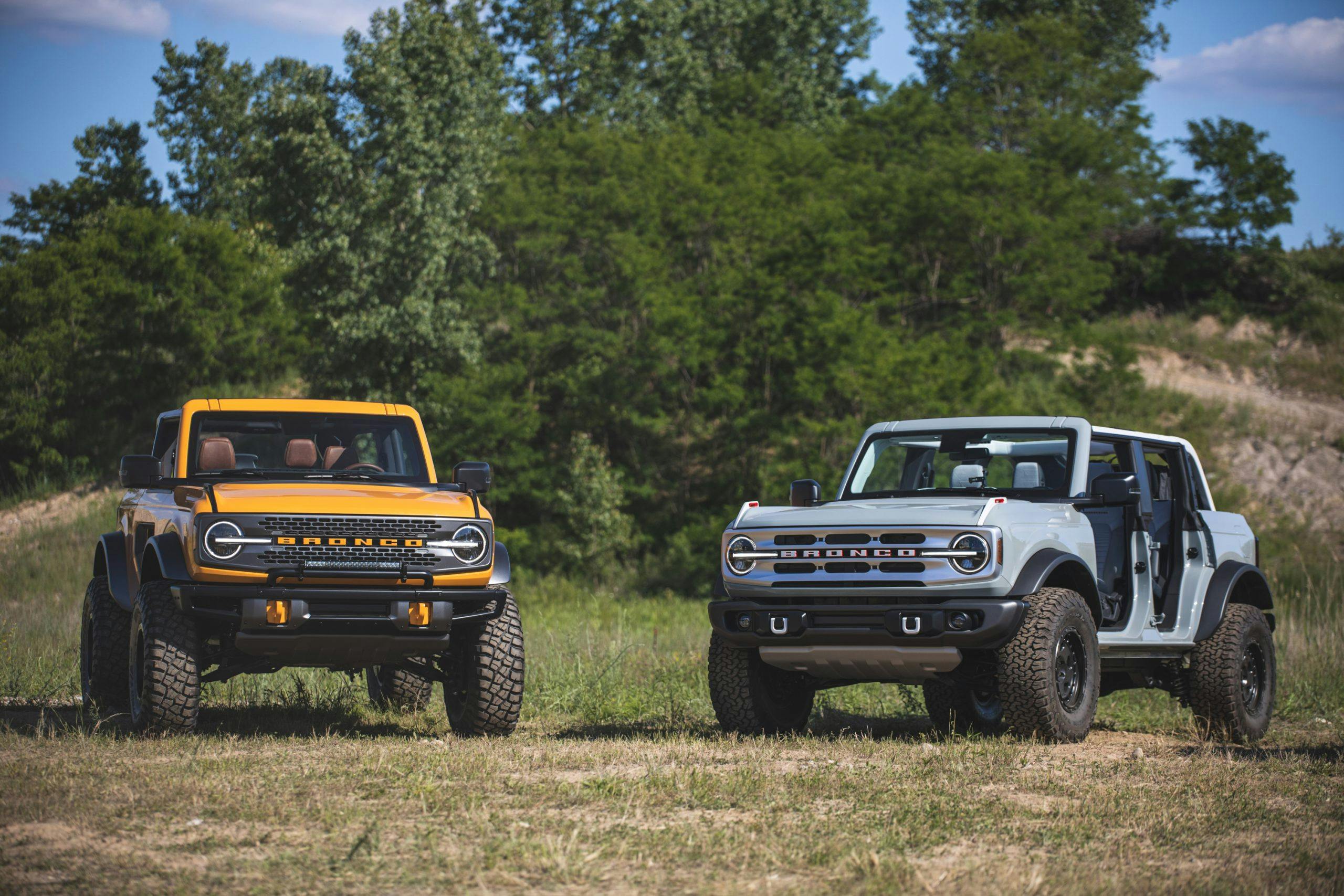 2021 Ford Broncos Front
