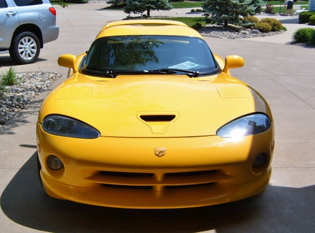 Car Touch Up Paint For CHRYSLER DART Code: WYR VIPER RACE YELLOW