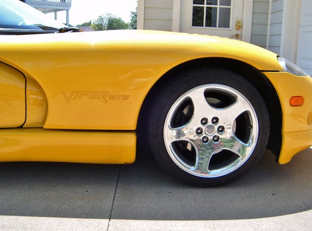 2001 Dodge Viper GTS 10
