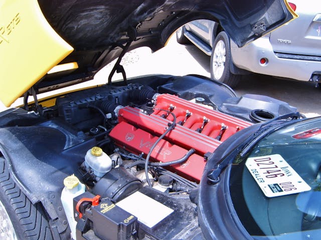 2001 Dodge Viper GTS 13