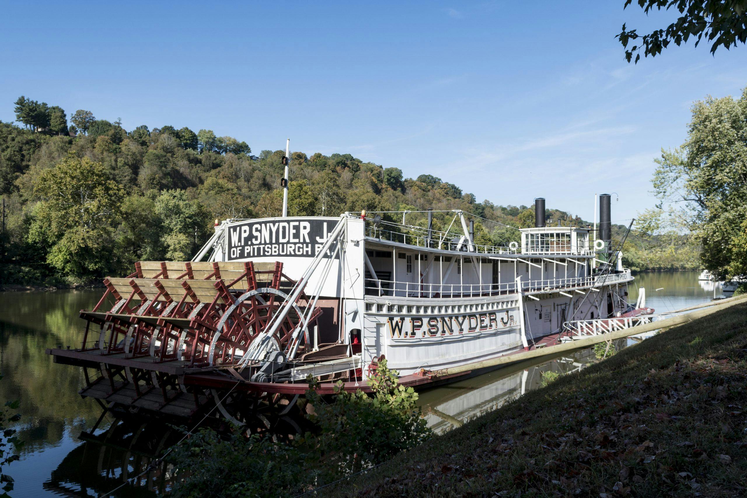 WP Snyder Steam Powered Ohio River Boat