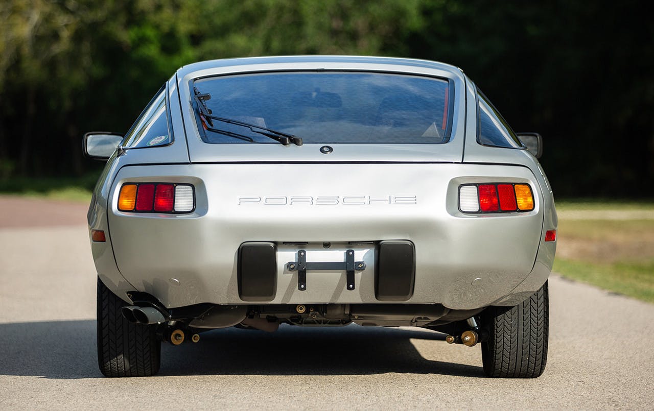 Porsche 928 rear